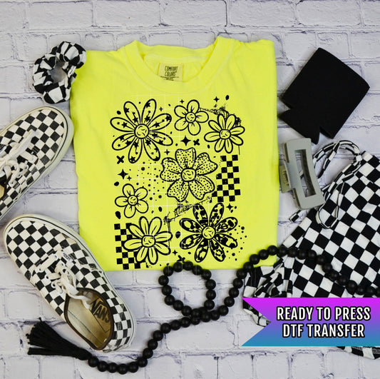 Groovy Daisy DTF Transfer Ready For Press, Heat Press Transfer, Checkerboard Flower Dtf Print, Direct To Film, Custom Transfer, Retro Floral